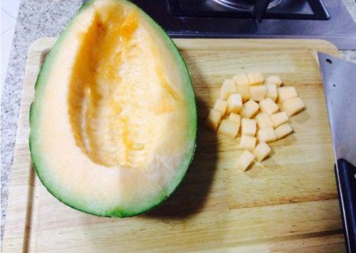 蜜瓜熟得软了可以吃吗视频,美味食用的最佳时机揭秘